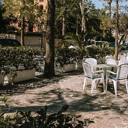 Garden 3*